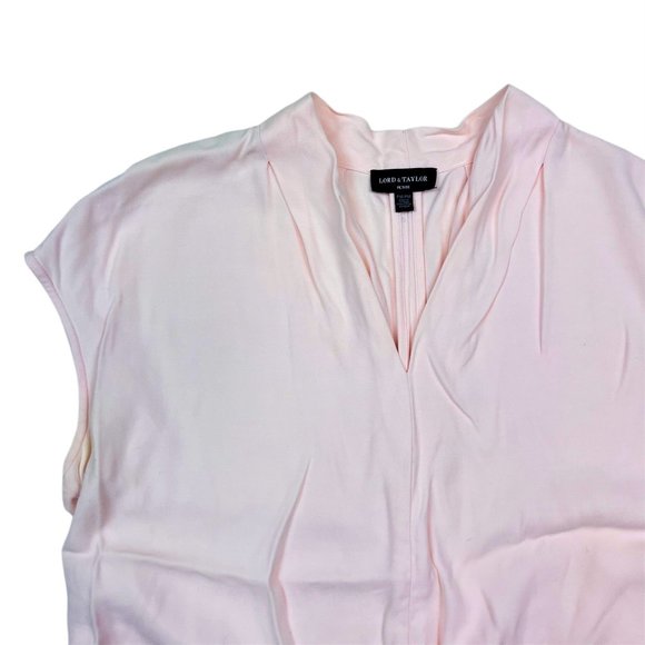 LORD & TAYLOR Cute Short Sleeve Blouse (Small) - Picture 2 of 4